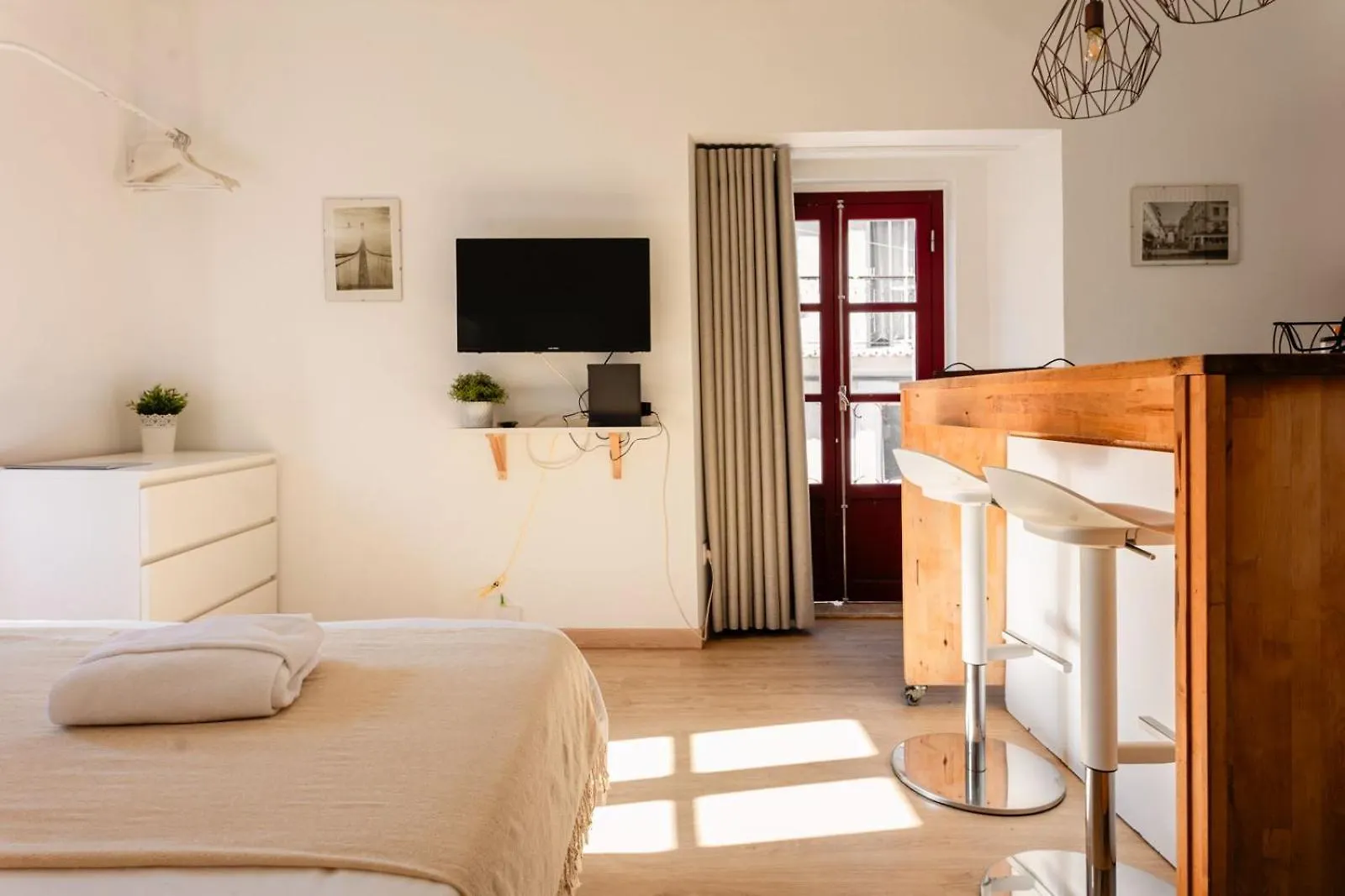 Casa Com Graca - Fully Equiped Studio In The Historical Center Lisbon 0*,  Portugal